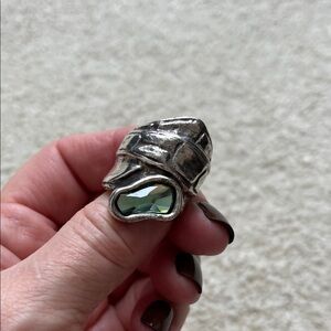 UNO de 50 Ring with green stone